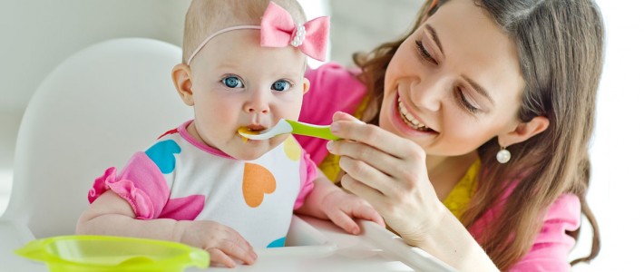 Pierwszy posiłek z dzieckiem – jak się przygotować?